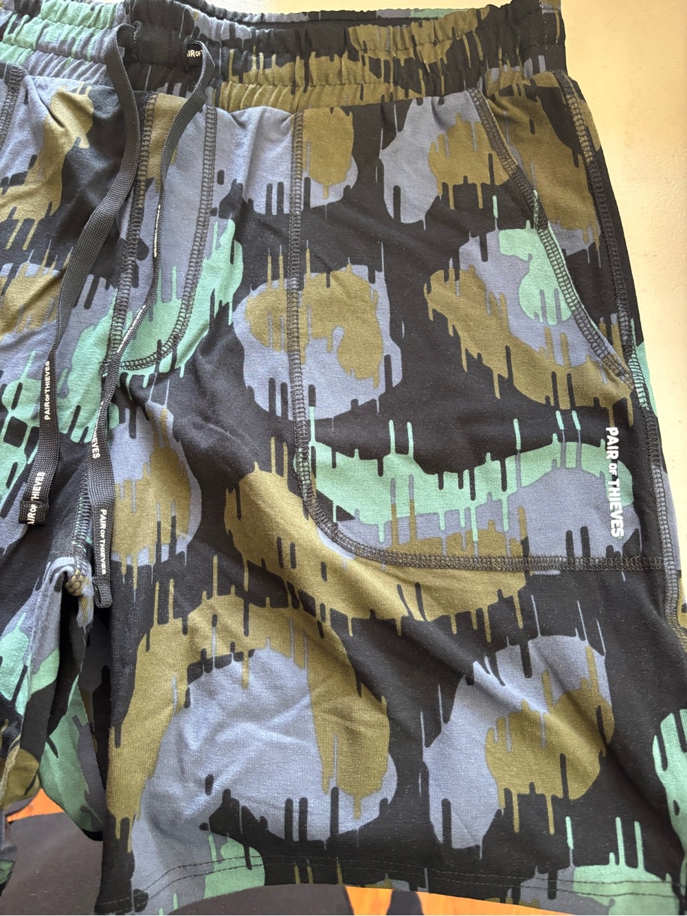 Pair of Thieves -NEW Men's Camo Drawstring Shorts 2 pairs for $15